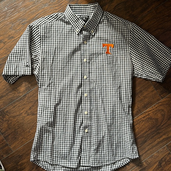 Tennessee Vols Antigua black and white checkered button down short sleeve shirt - Picture 1 of 6
